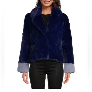 NWT Levivel 1206
2-Tone Faux Fur Cozy Jacket